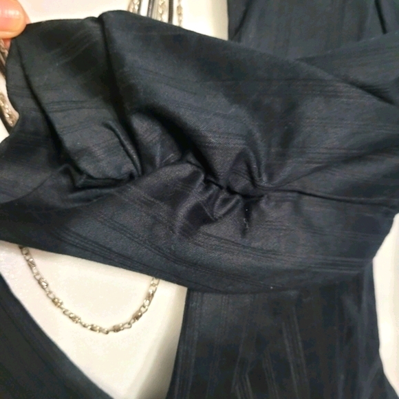 🎉Host Pick🎉4/$20 Cropped Blazer - Picture 3 of 8